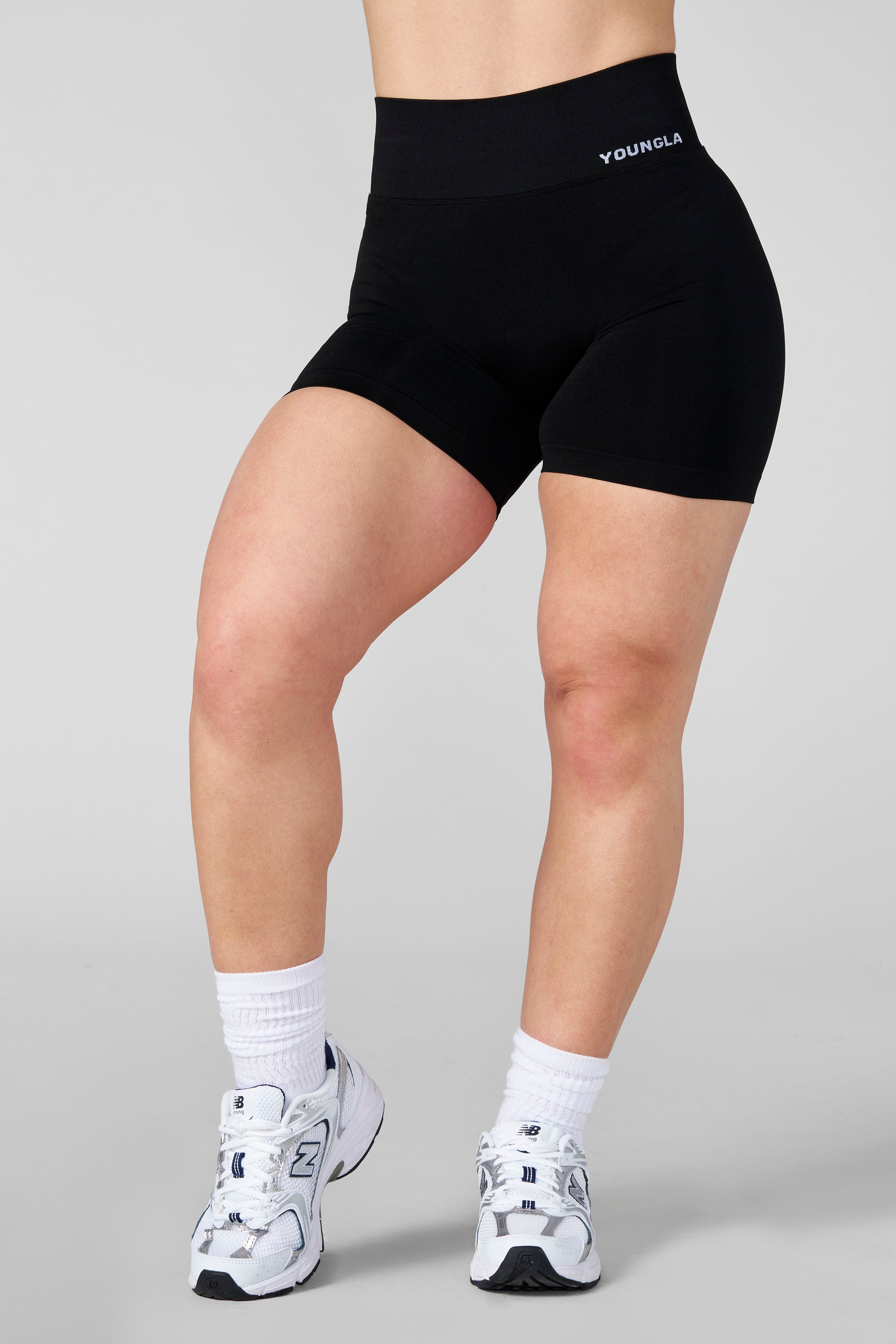 W1156 - Kove Seamless Shorts