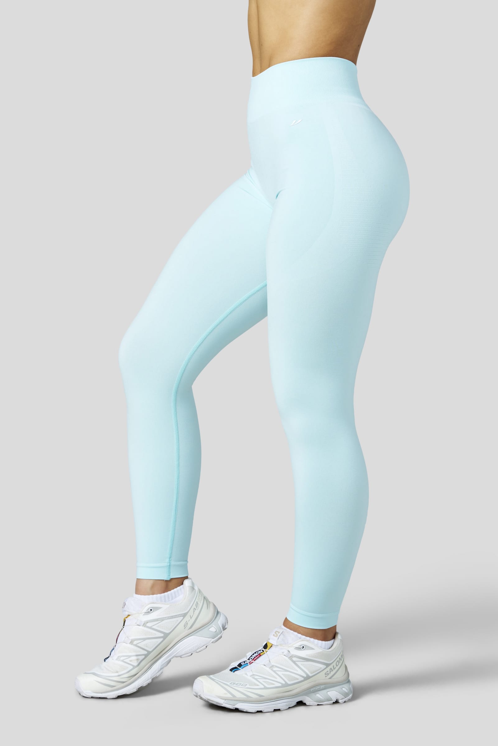 W2252 Pulse Seamless scrunch Leggings - July 7th