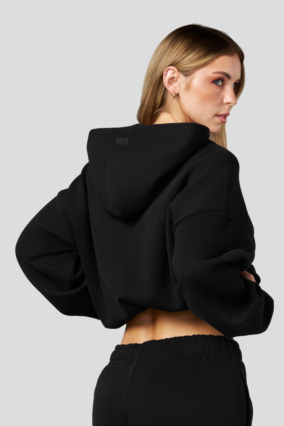 W5213 - Studio Pullover Hoodie New - September 30th