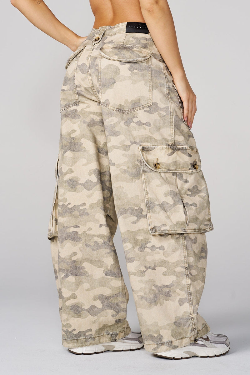 W2231 - Cargo Jean