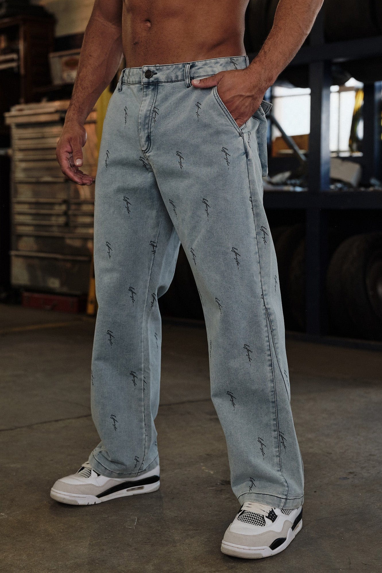6001 - Signature Jeans