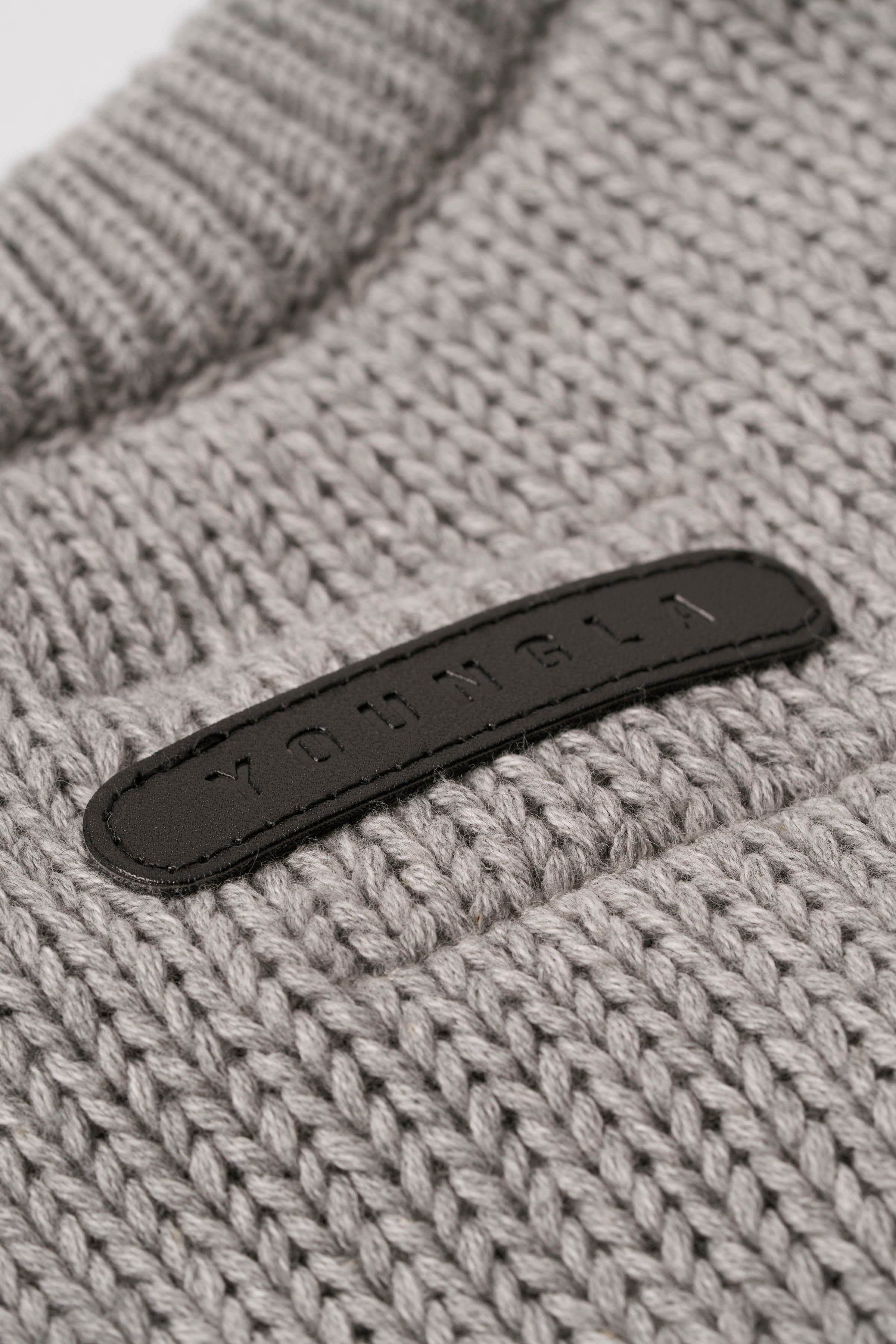 4037 - Oversized Knitted Sweaters