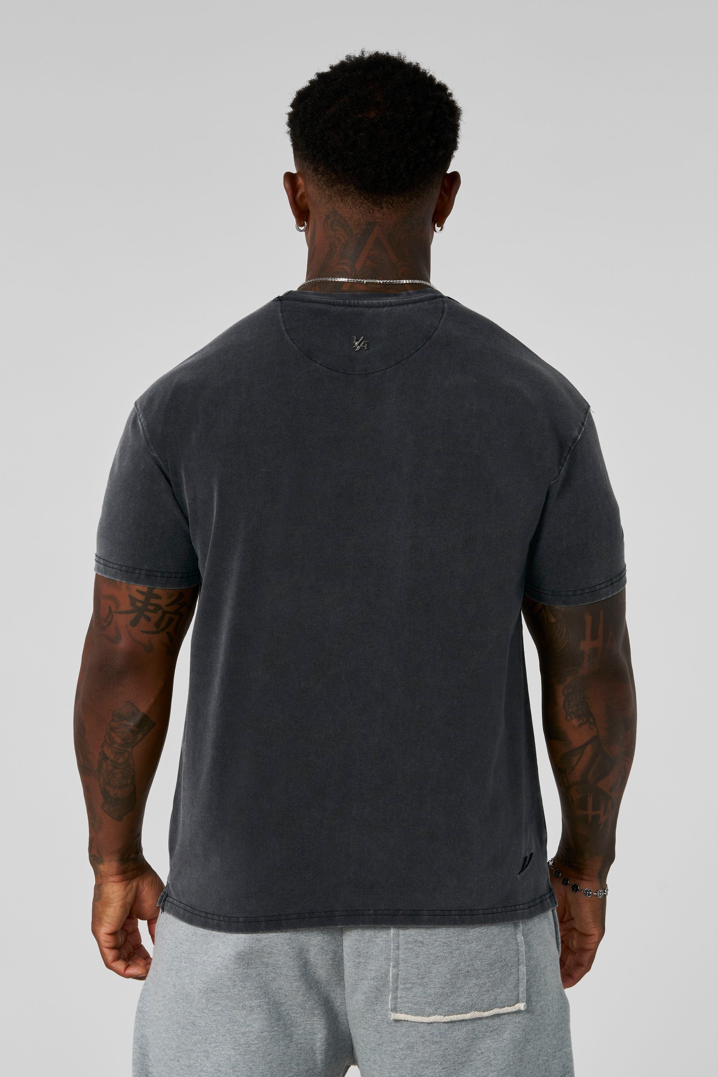 4148 - Elevated Essentials - Fitted Tee for Men's - Breathable and versatile, sharp, fitted cut in Grey Wash