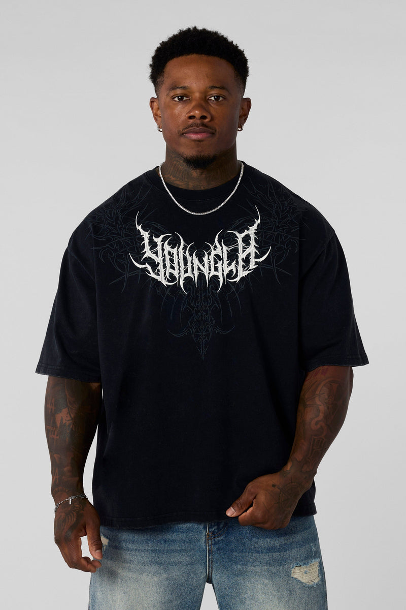 4149 - Gothic Tees for Men: Heavyweight tee with bold back graphics, clean silhouette, and all-day wearable edge in color Black wash.