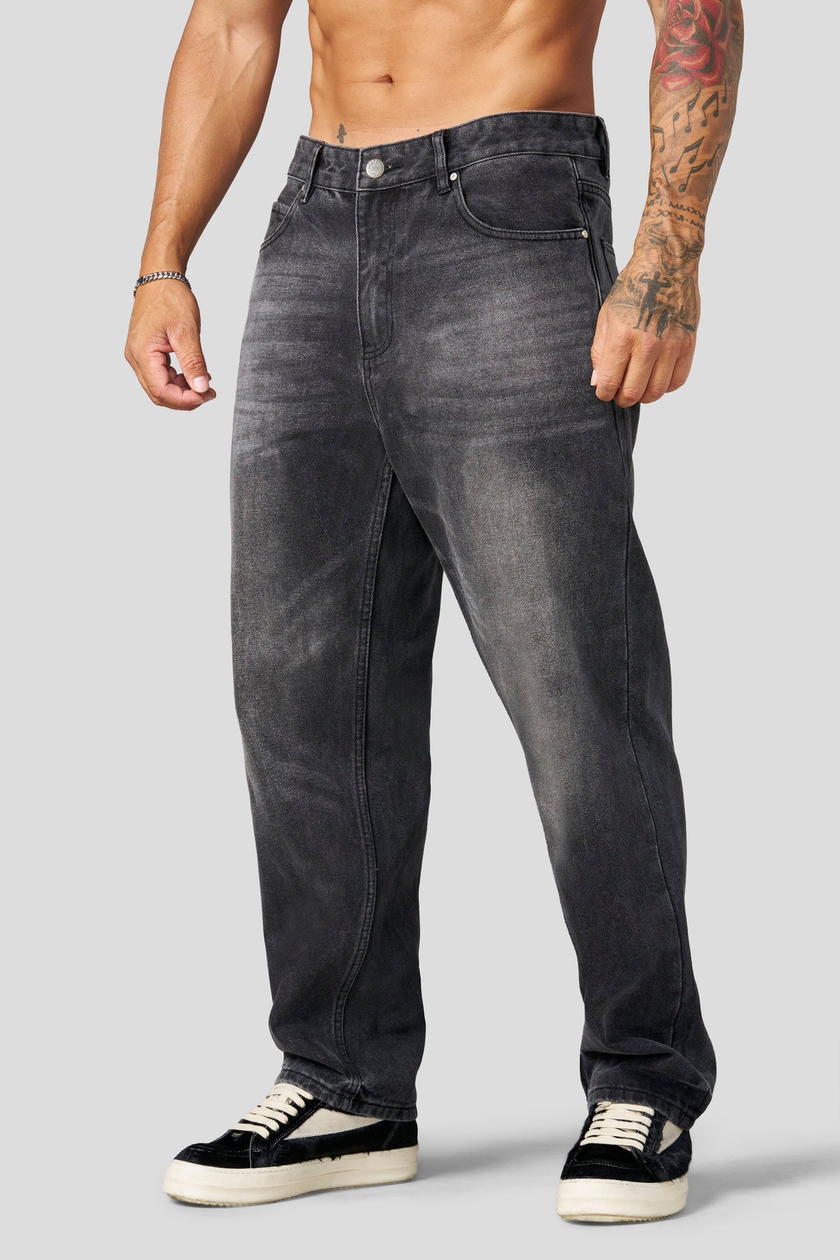 6038 - Perfect Straight Cut Jeans