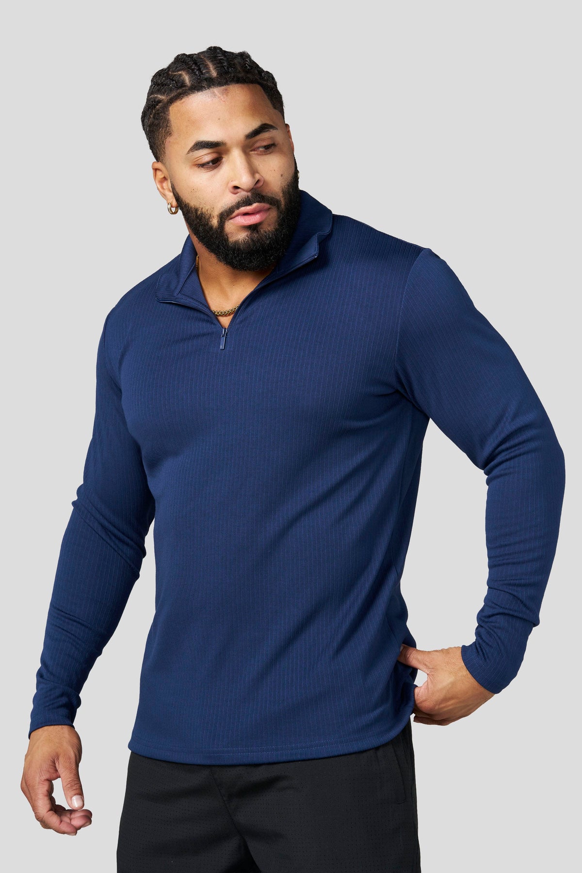 8124 - Essential Quarter Zip