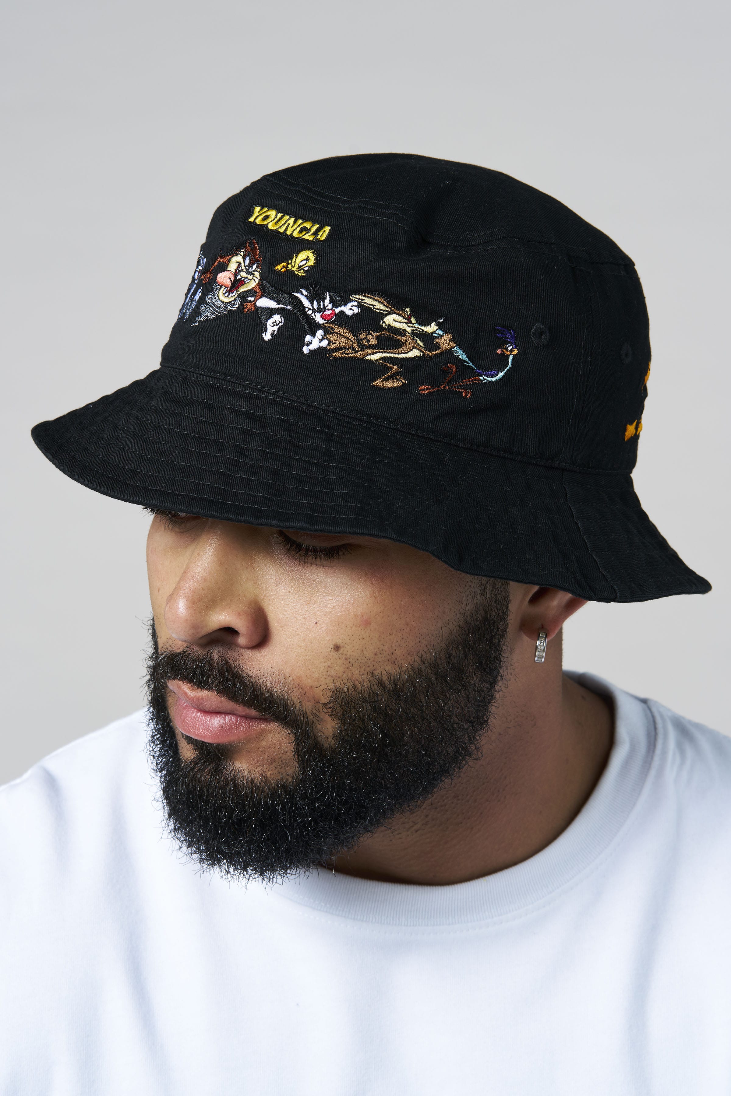 9093 - Looney Tunes Bucket Hat - July 7th