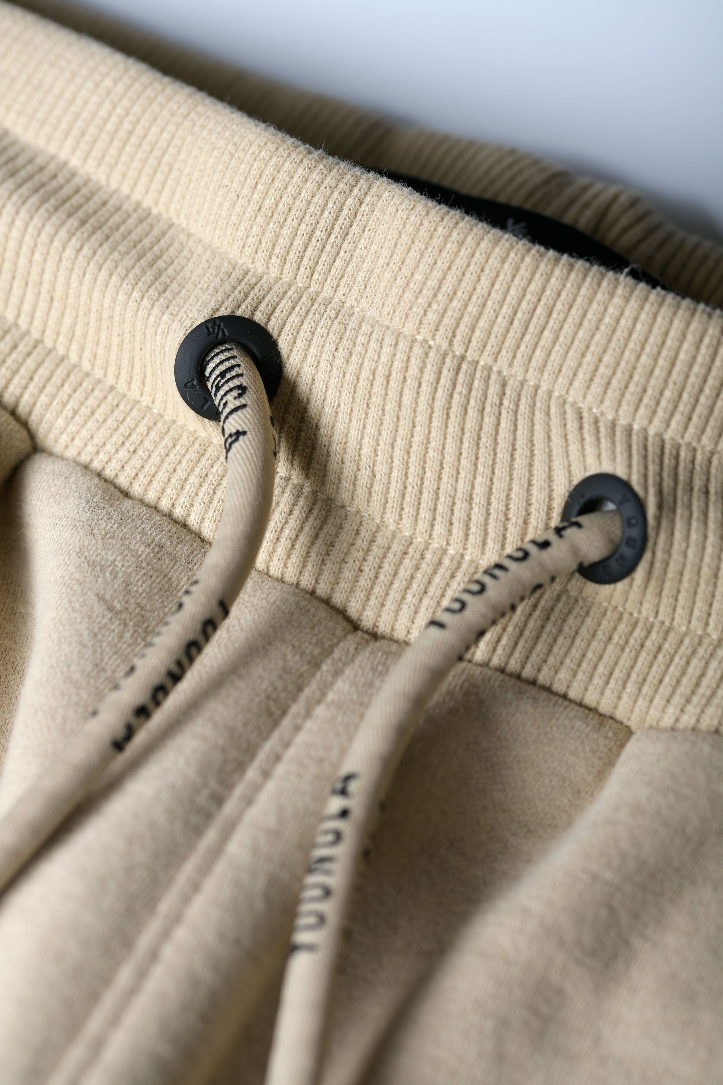 210 Kick-Back Joggers
