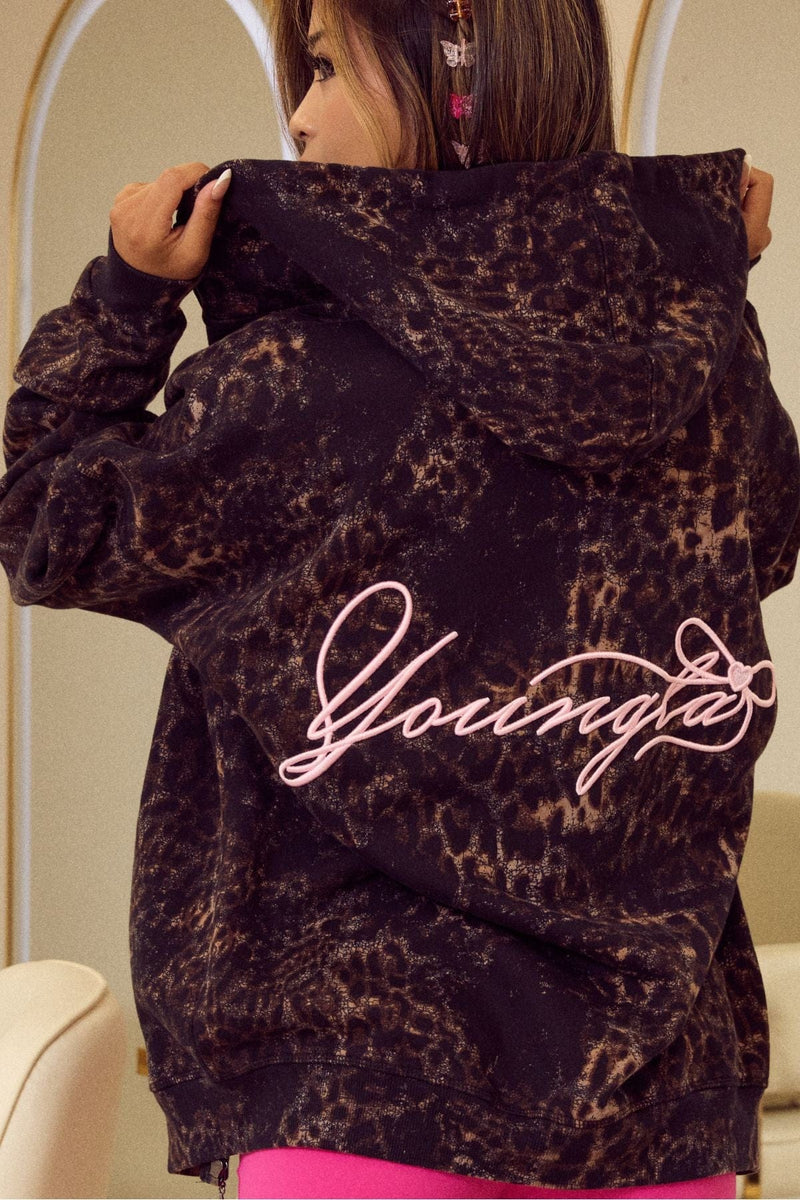 W533 Flashback Zip Hoodie for women with bold color blocking and an effortlessly oversized fit in color Leopard.