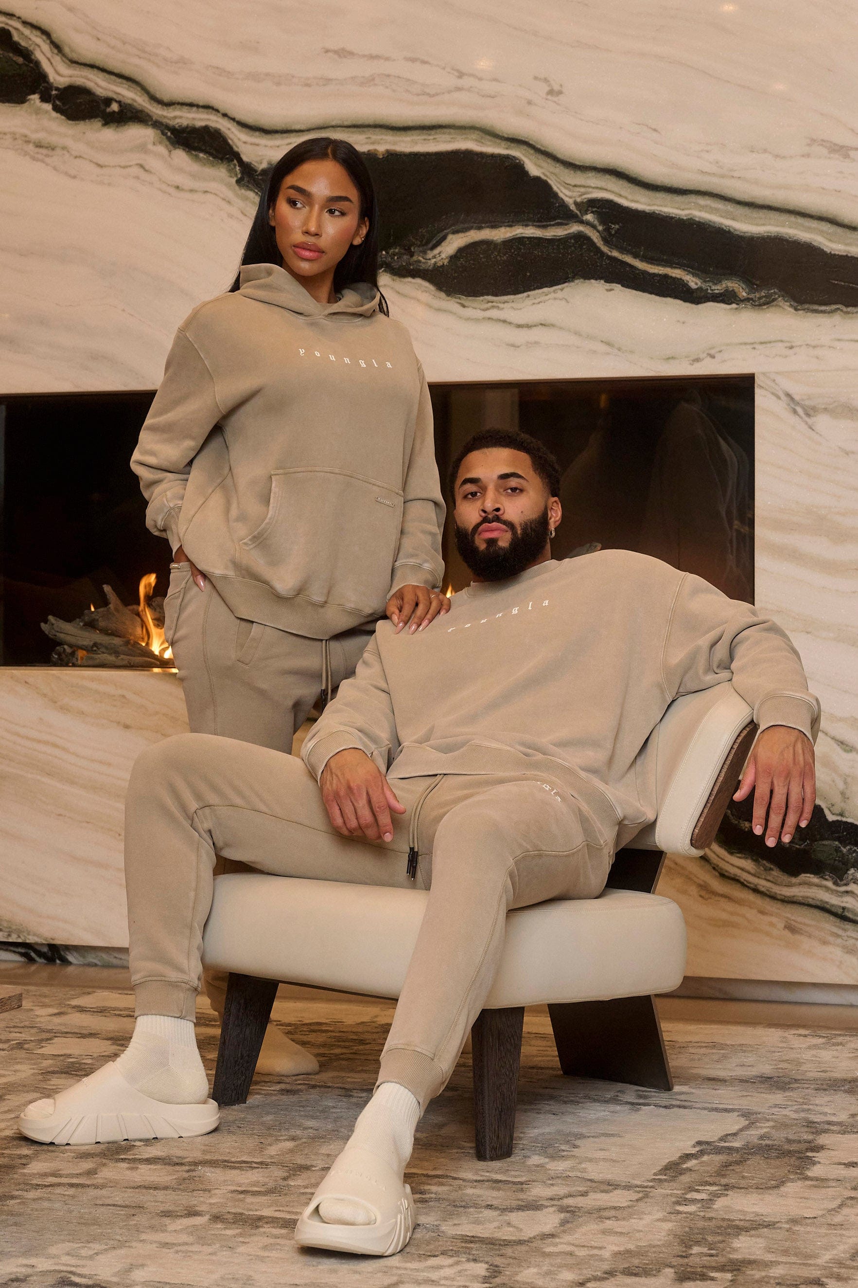 5099 - Love Sets - Crewnecks