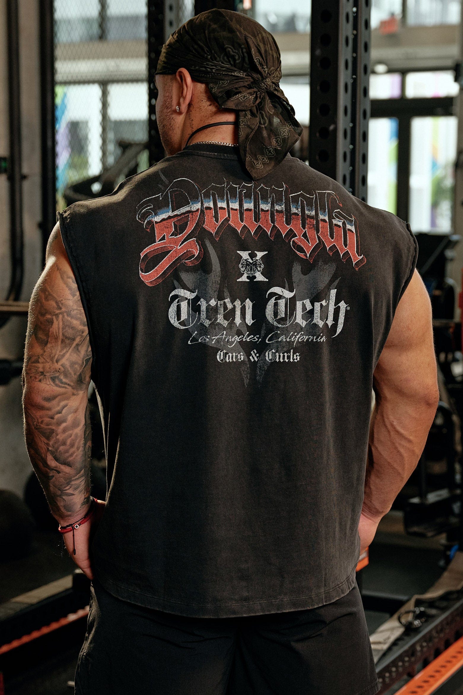 3032 - Cars & Curls - Cut-Offs