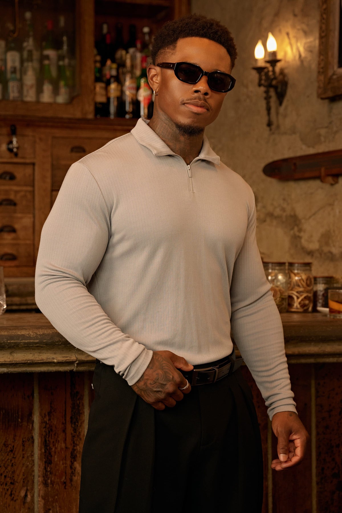 8124 - Essential Quarter Zip