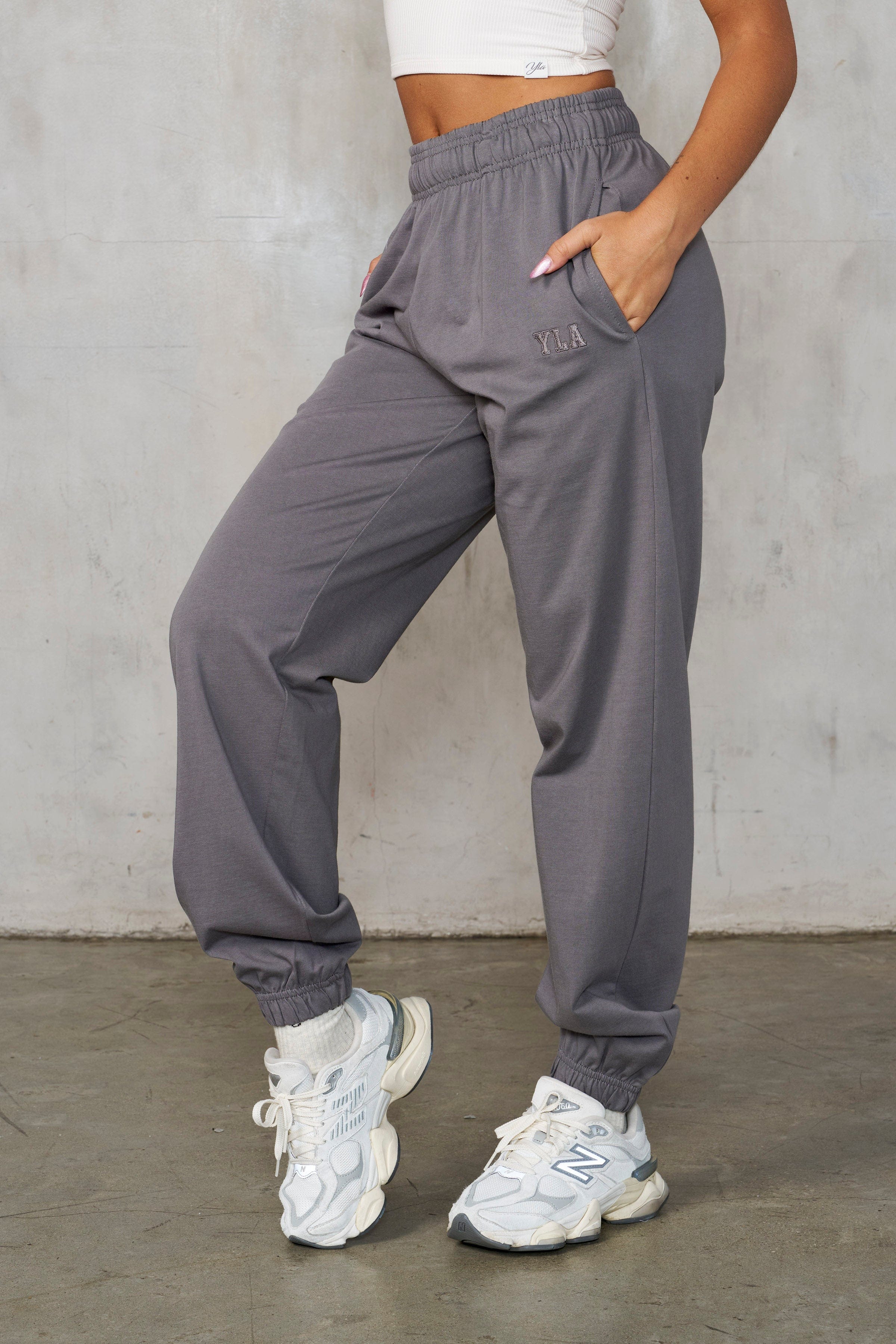 W247 Pump Cover Joggers