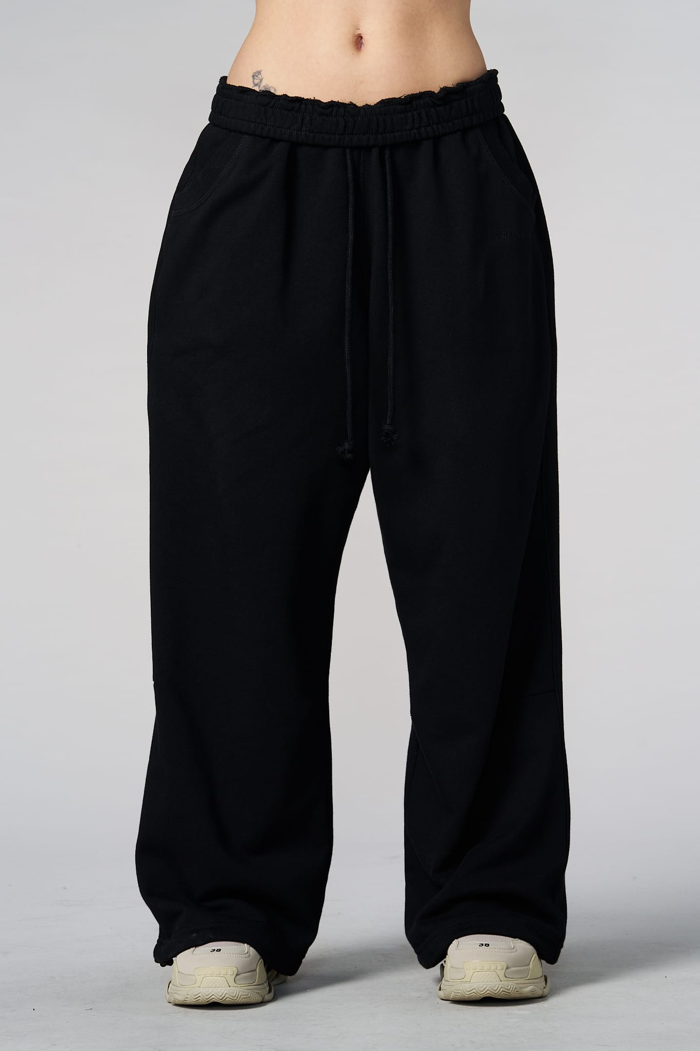 W2296 Super Baggy Sweats