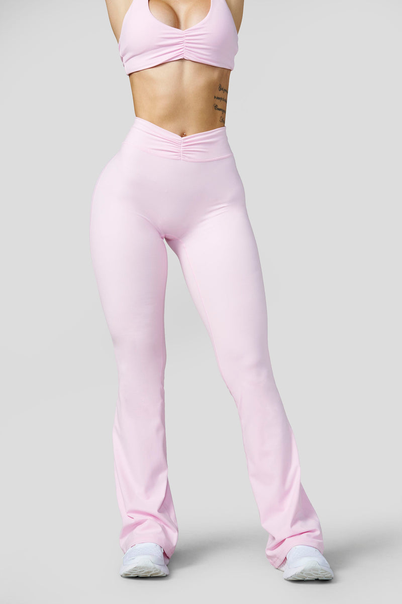 W2279 Buttersoft Scrunch Band Flare Leggings (short) - June 23