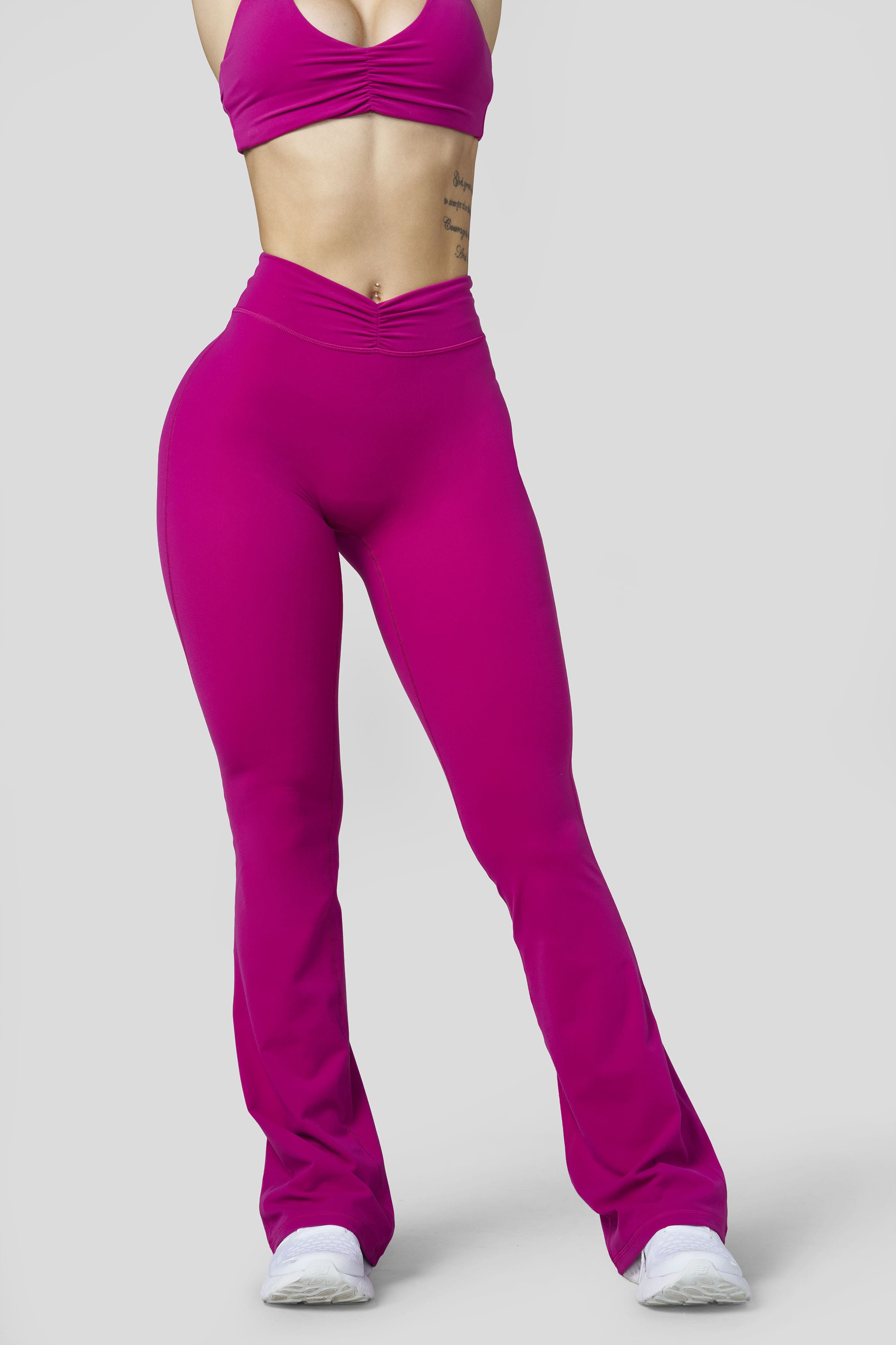 W2229 Buttersoft Scrunch Band Flare Leggings (reg) - June 23