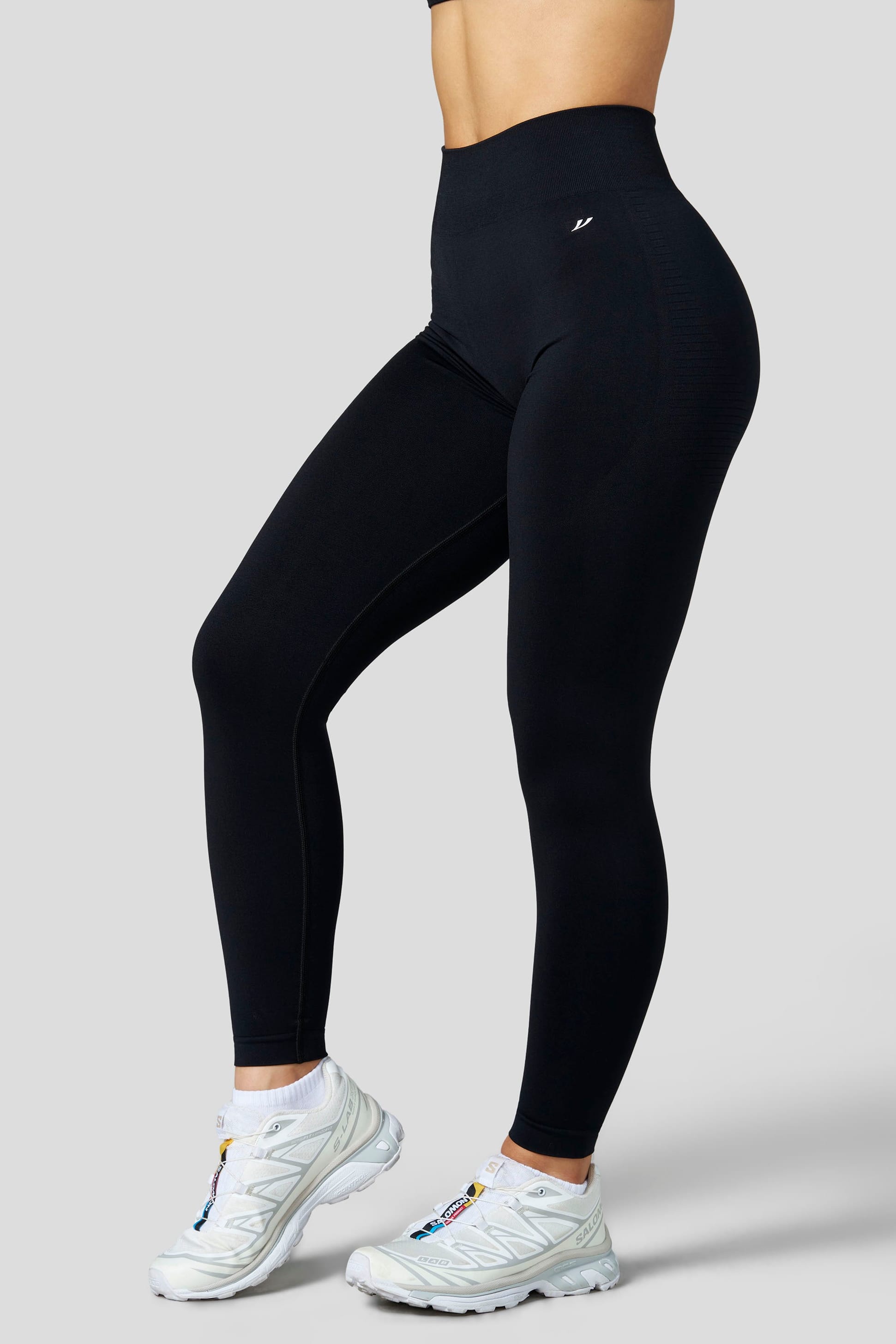 W2252 Pulse Seamless scrunch Leggings - July 7th
