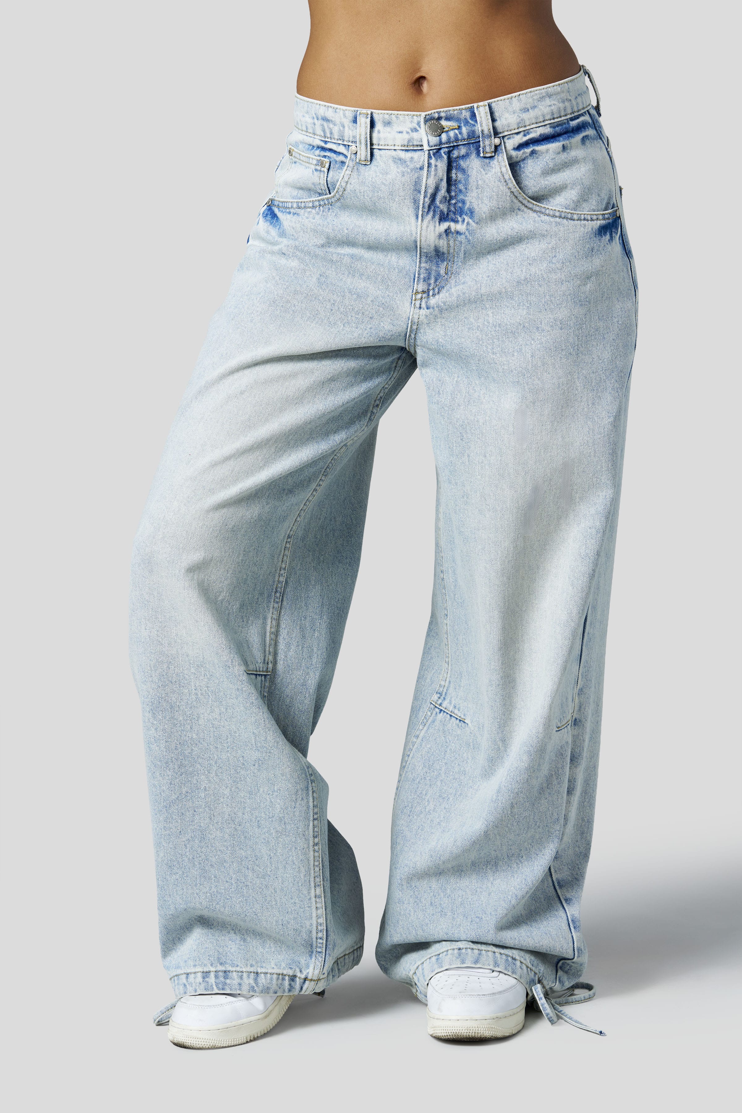 W2298 Boyfriend Jeans - July 30th