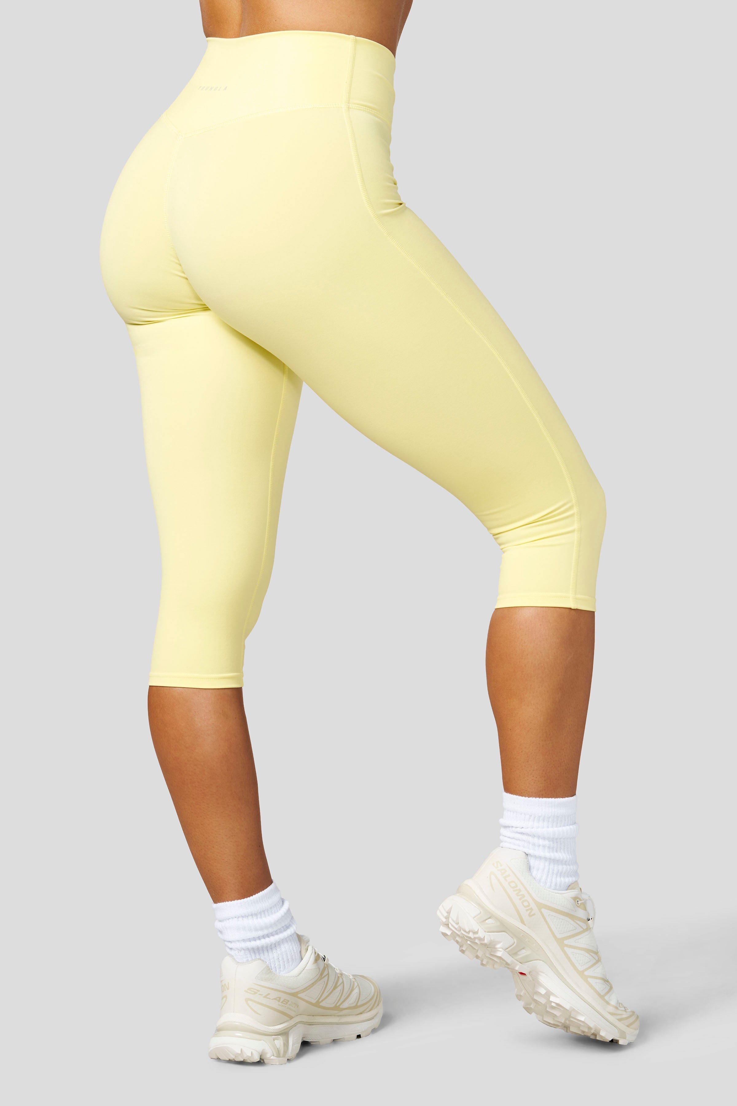 W2316 - Elevate Capri Legging - September 10th