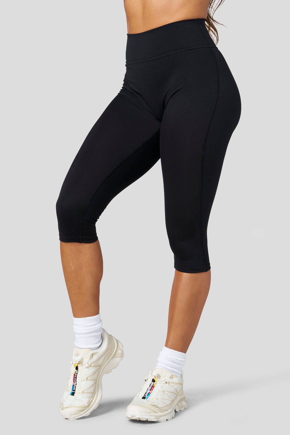W2316 - Elevate Capri Legging - September 10th