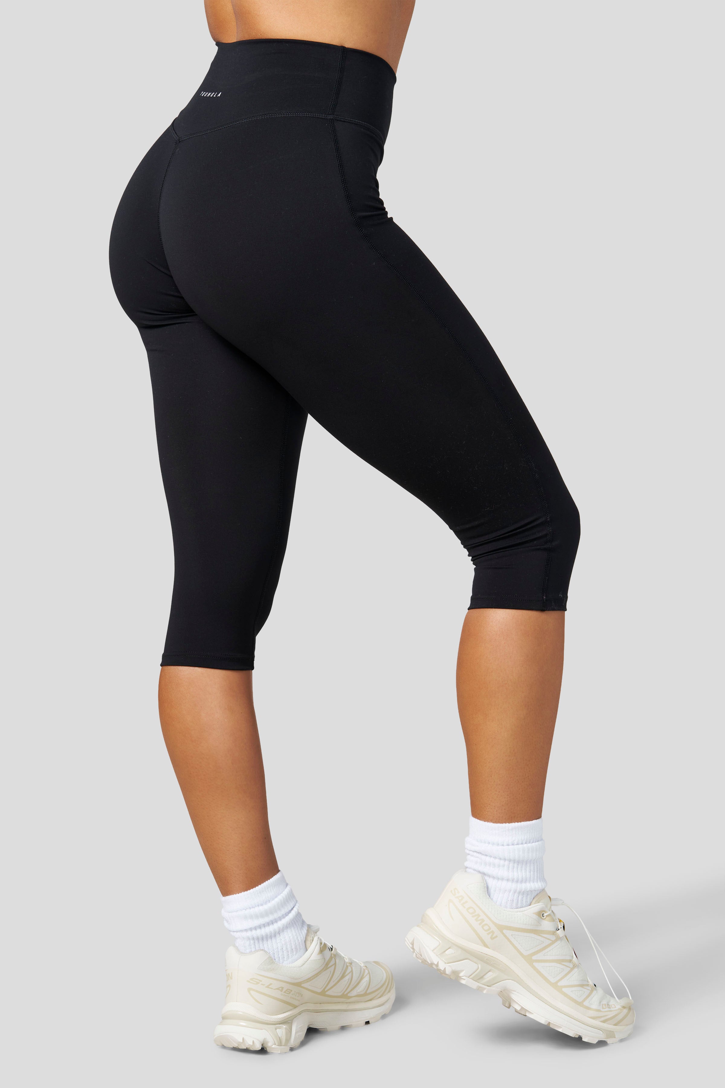W2316 - Elevate Capri Legging - September 10th