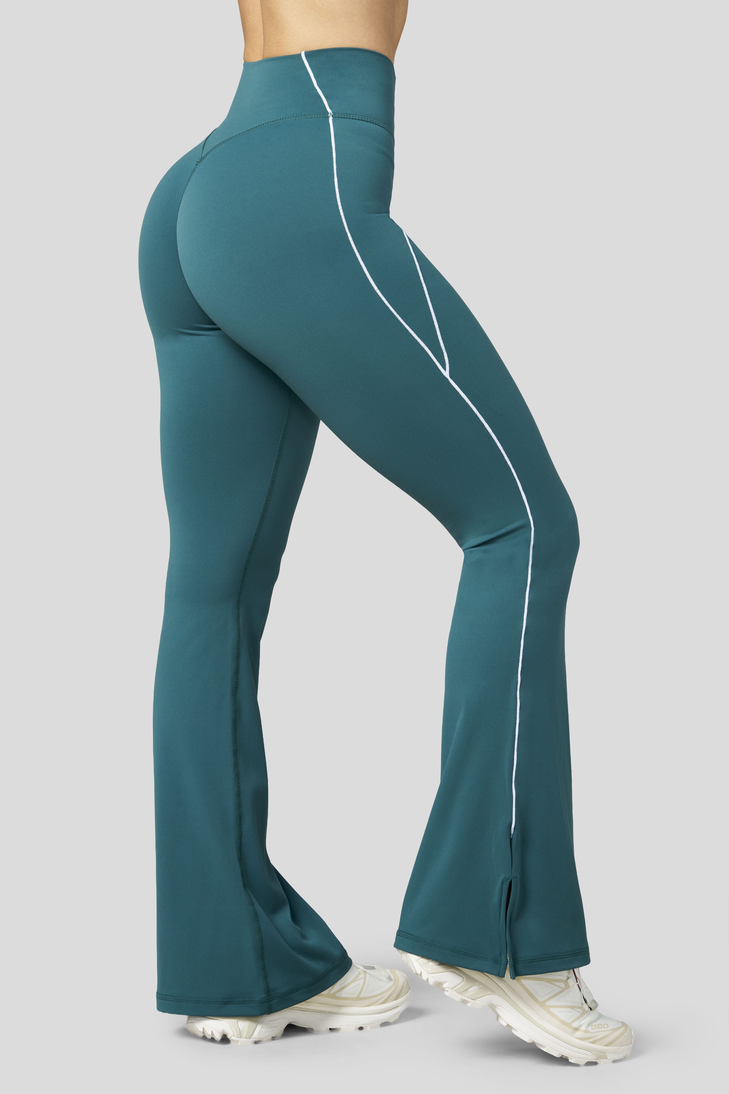 W2085 - Elevate Flare legging (Short)