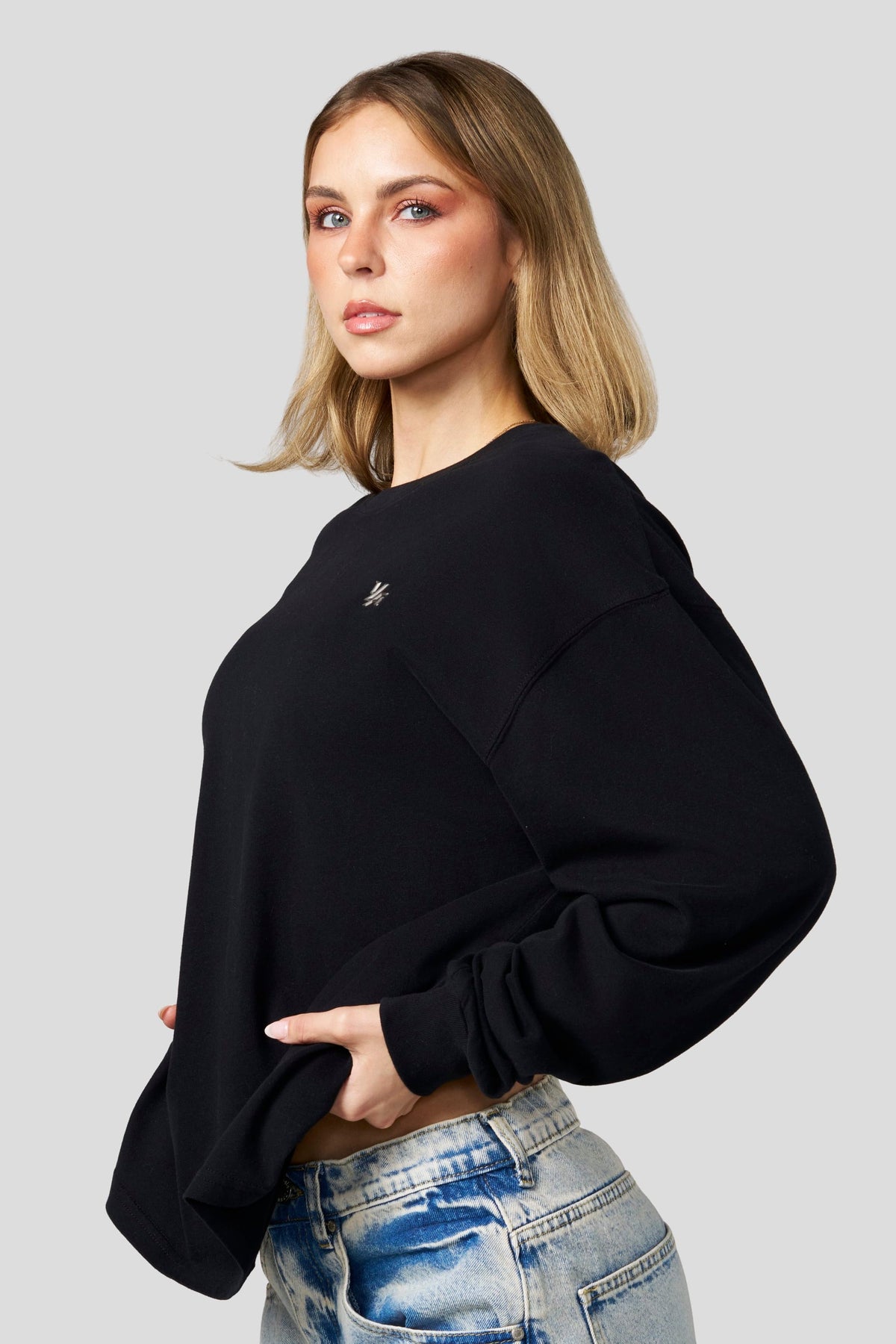 W4328 - Studio LS tee New - September 30th