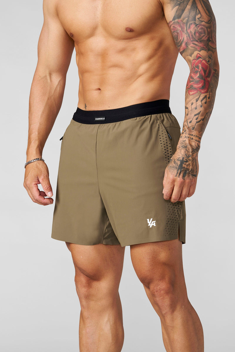 1054 - AeroVent Compression Shorts