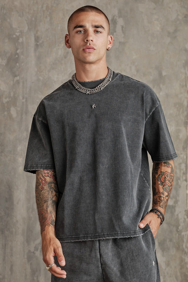 4153 - Elevated Essentials - Relaxed Tee in 100%  heavyweight  Cotton with oversized fit in colour Grey Wash