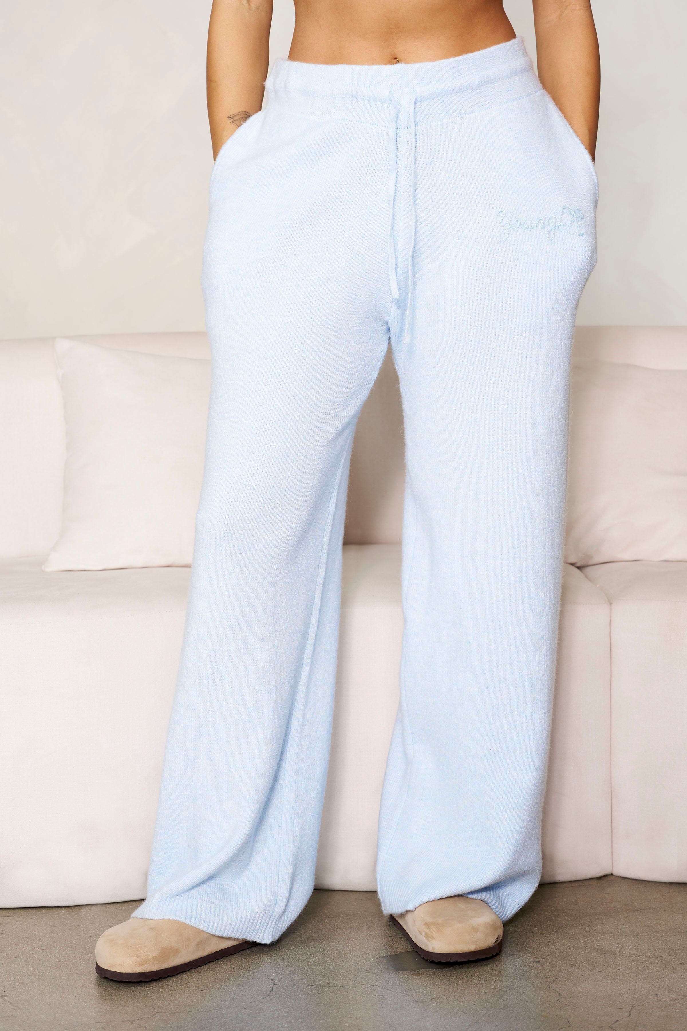 W2207 - Cozy Sweater Pant