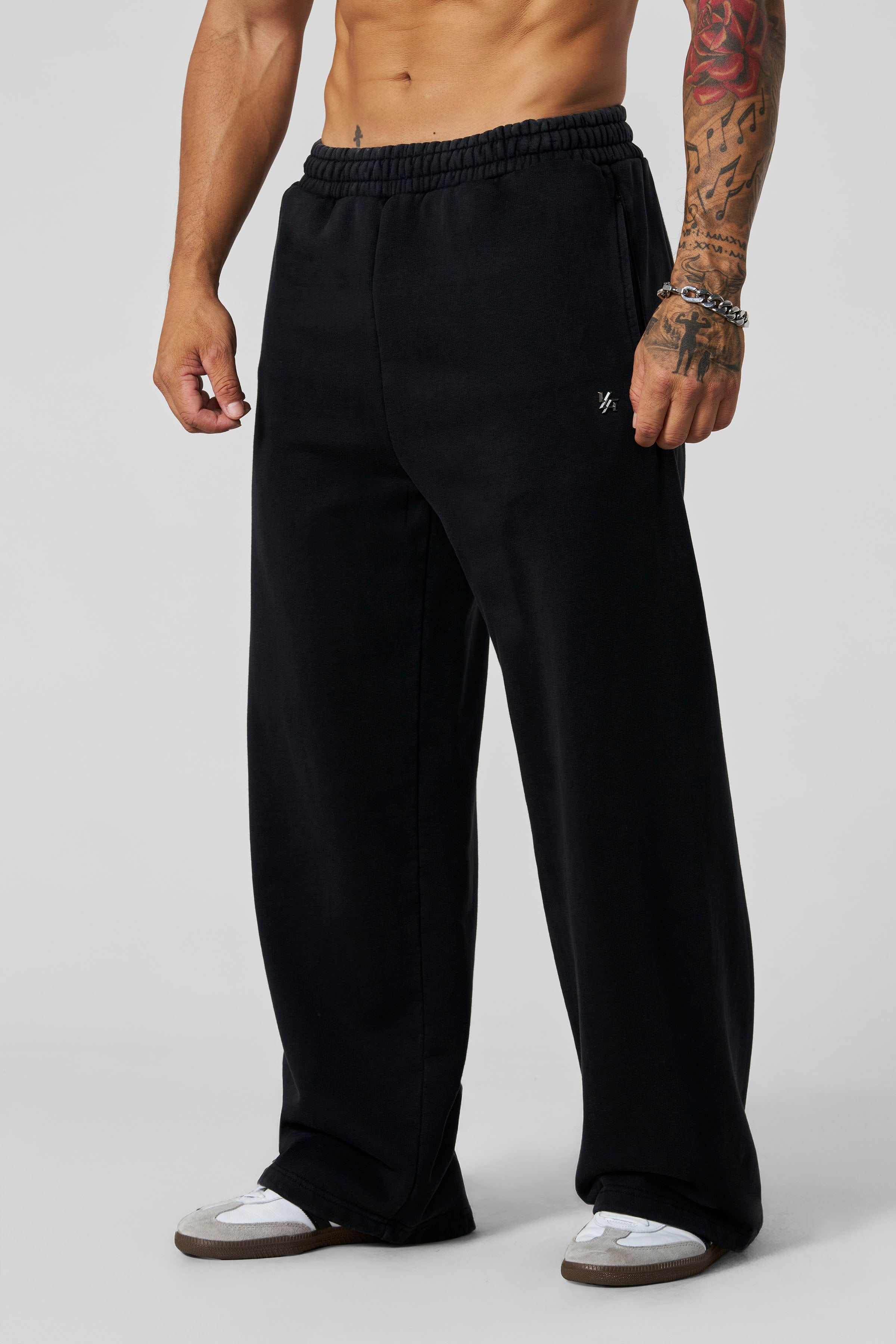 2067 - Elevated Essentials - Baggy Sweats