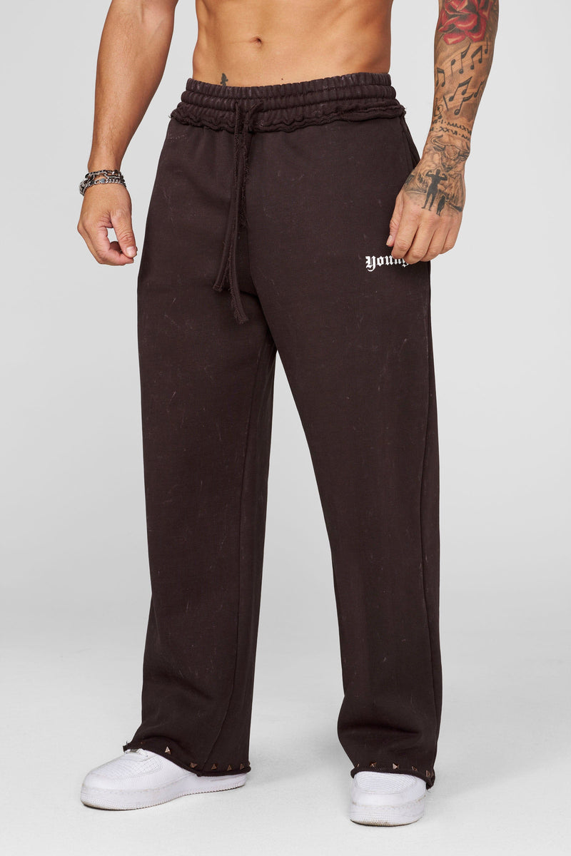 2087 - Stud Sweats