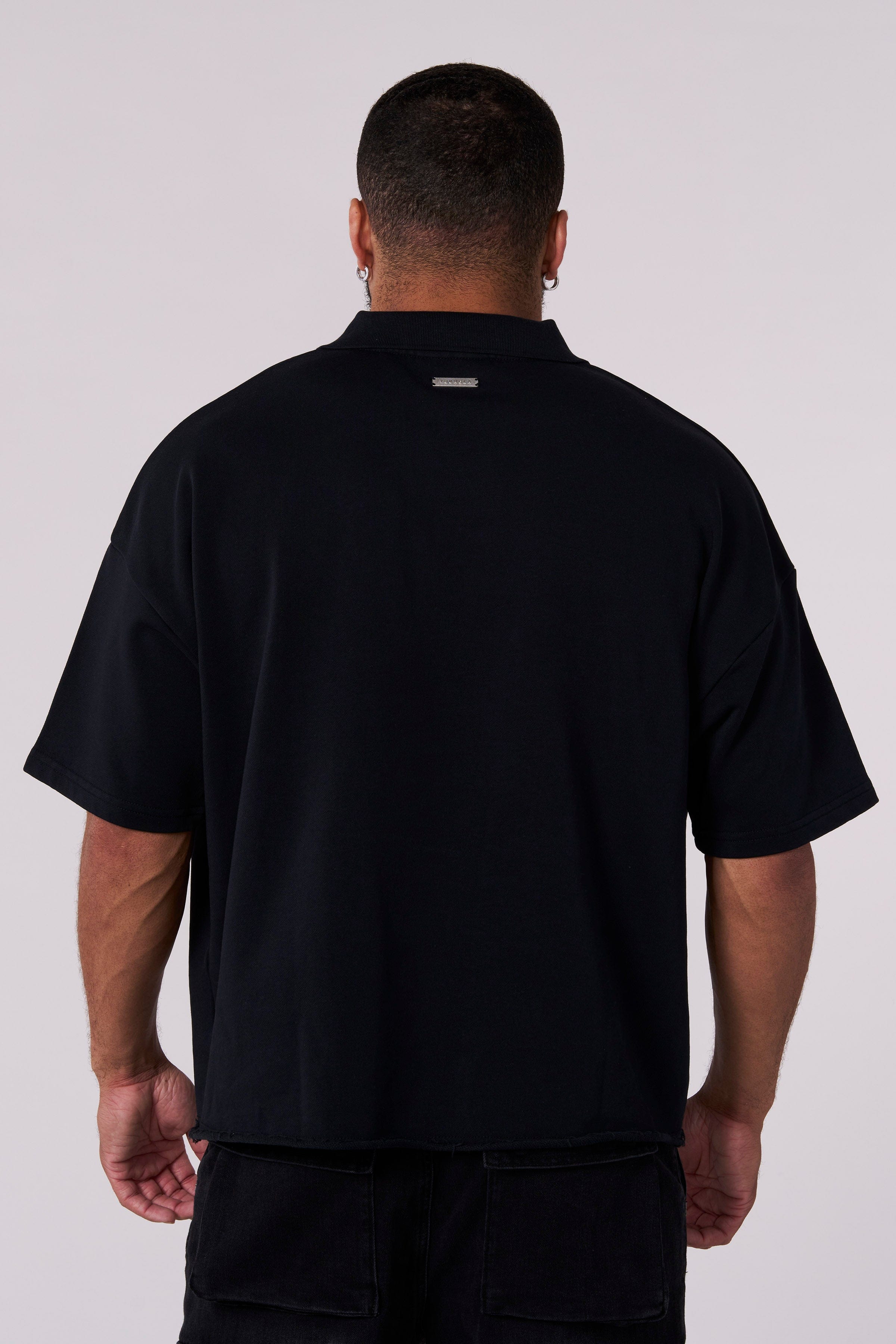 4057 - Menace Polos