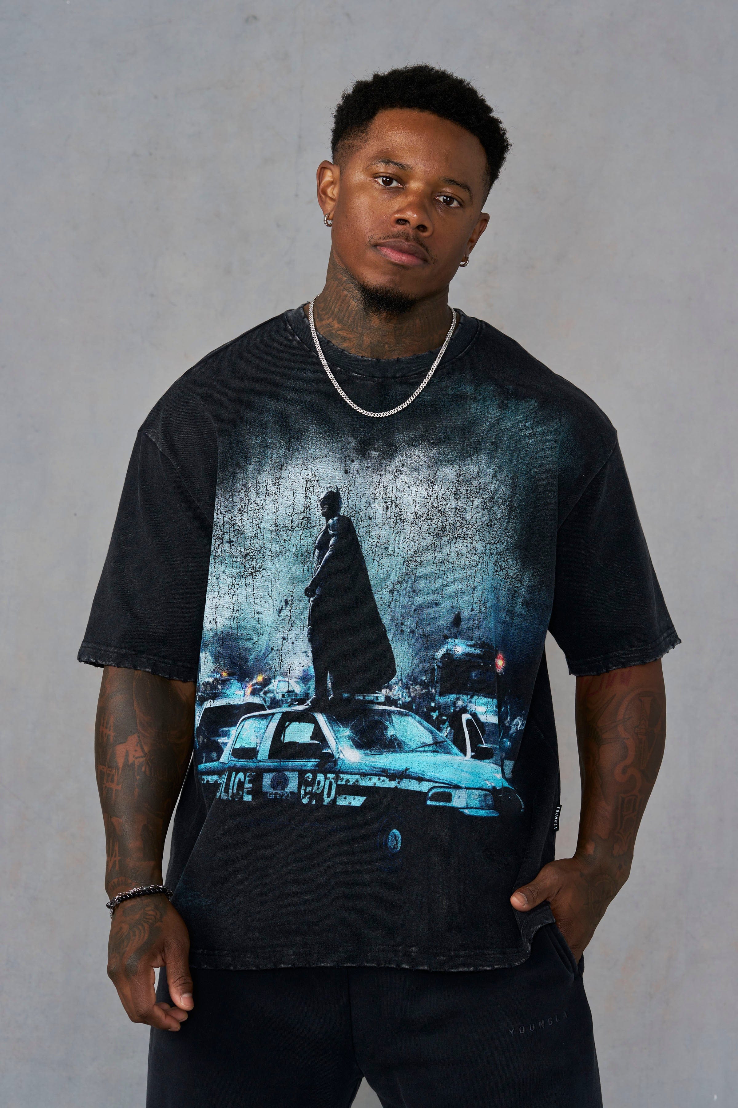  x Batman Midnight Tee【新品未開封】 4255 - Batman Midnight Tees