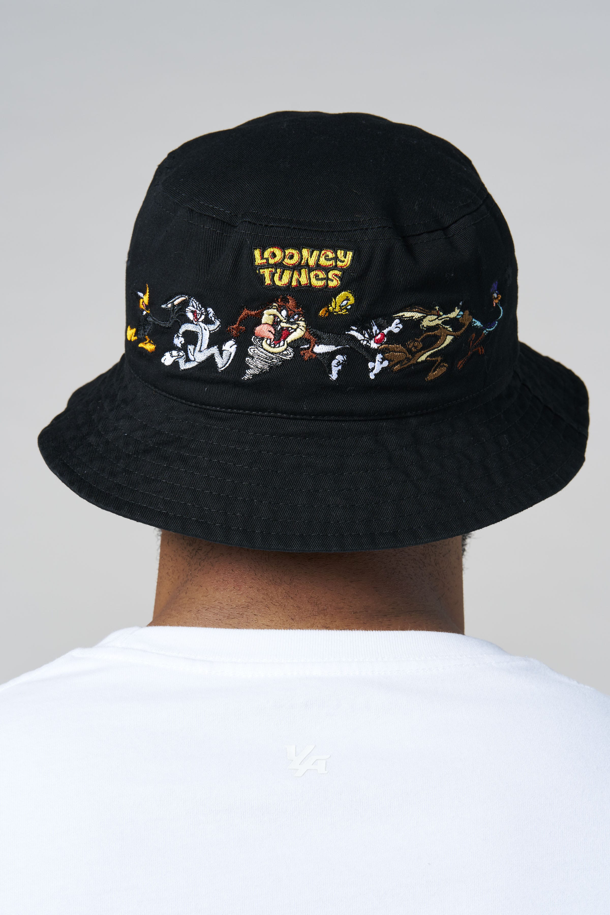 9093 - Looney Tunes Bucket Hat - July 7th