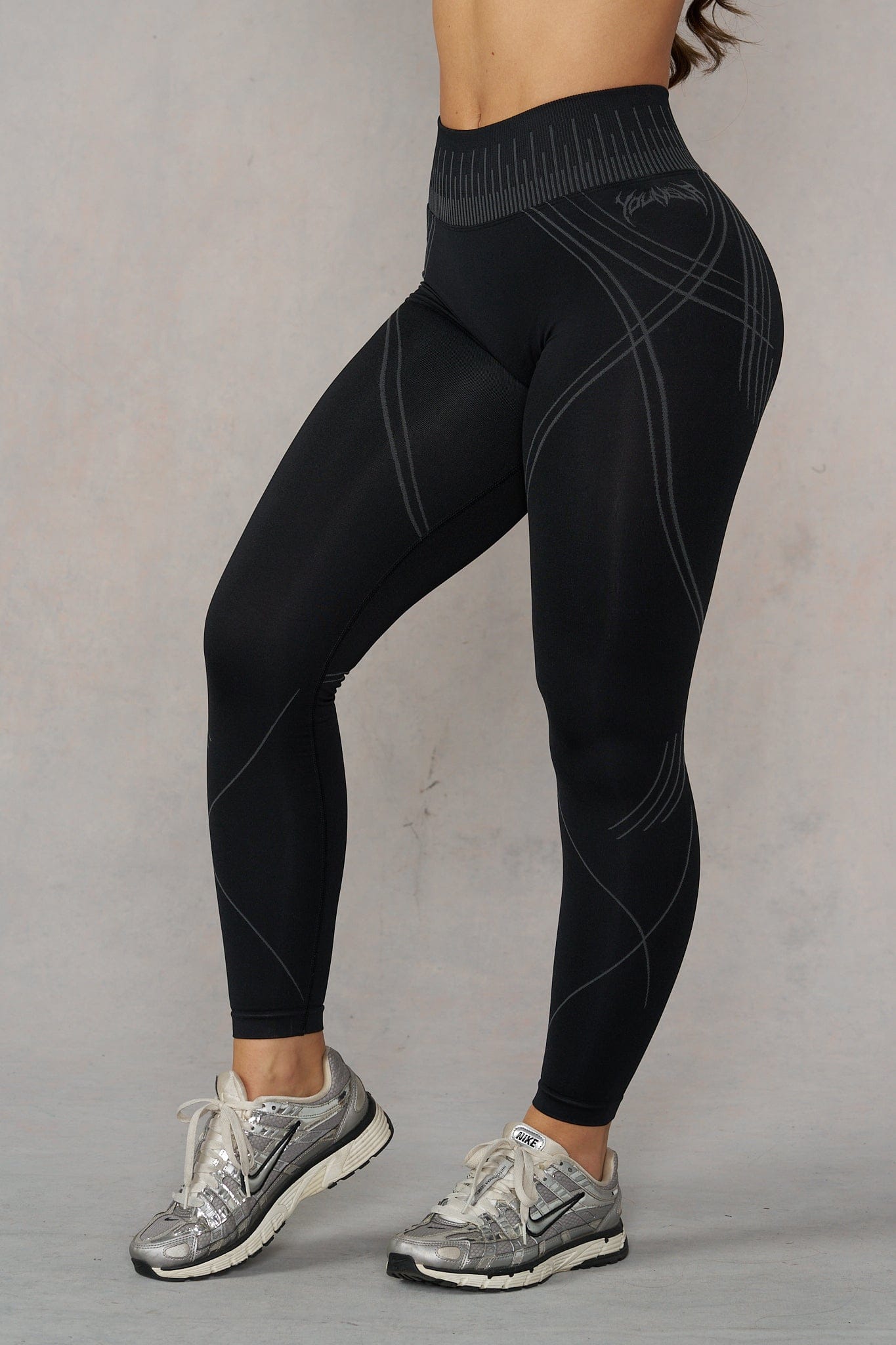 W2234 Batman Seamless Leggings - July 7th