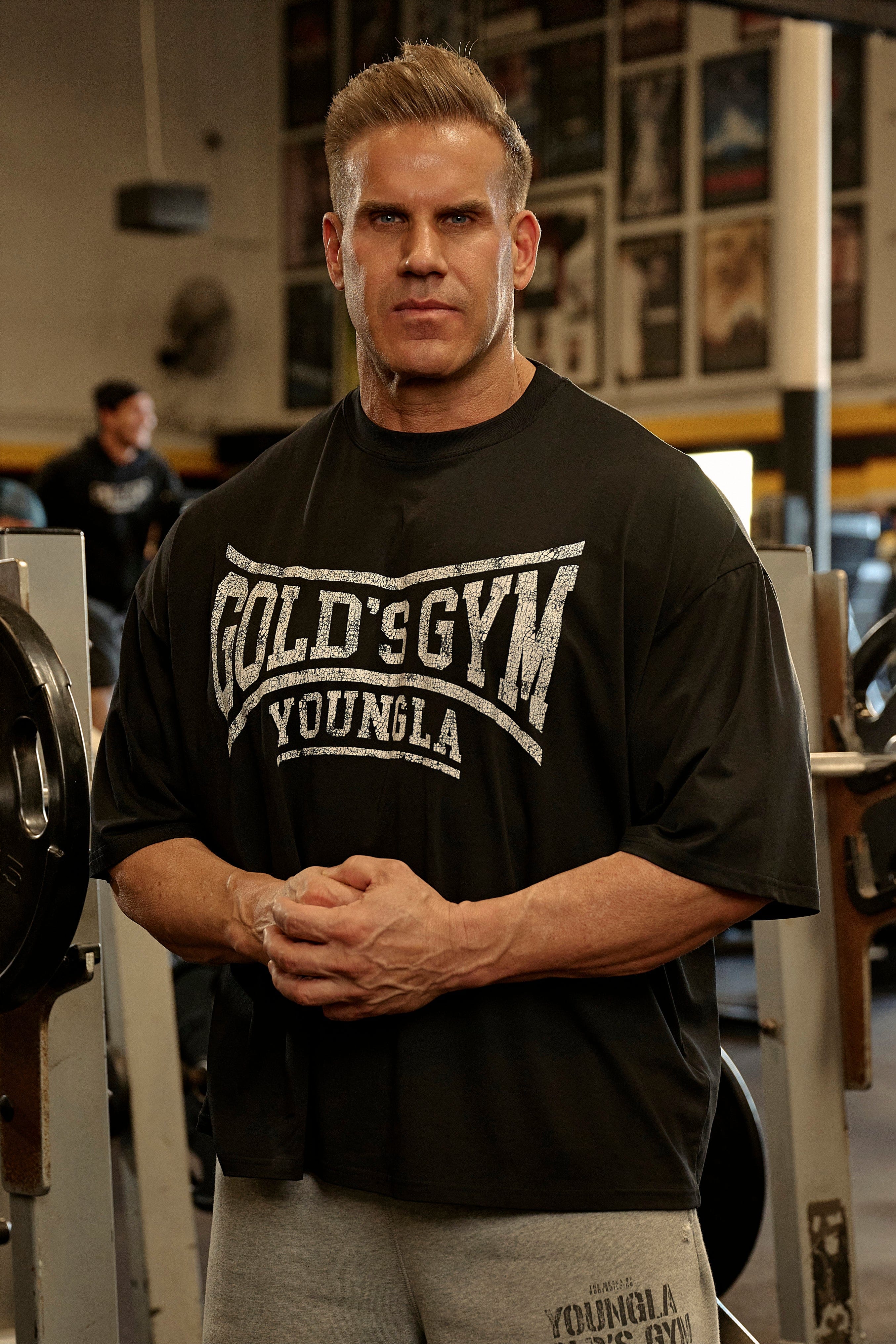 GOLD'S GYM × IRON NERVE 4248 - Gold's Iron Legacy Huge Tees