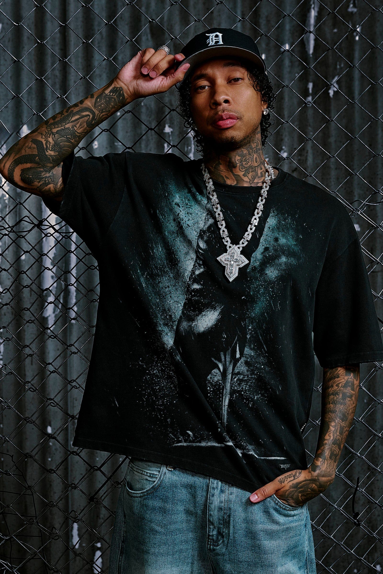 4244 - Batman Character Tees