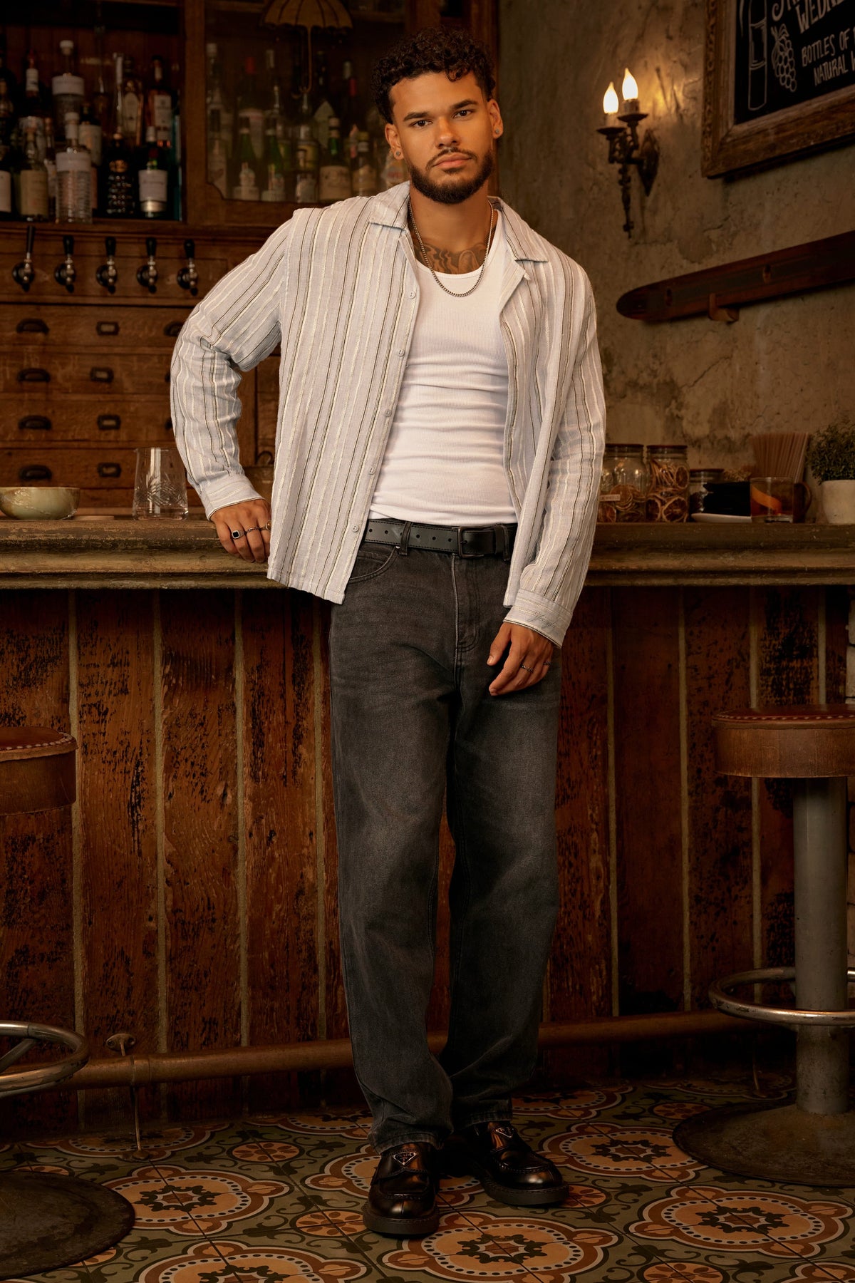 6038 - Perfect Straight Cut Jeans