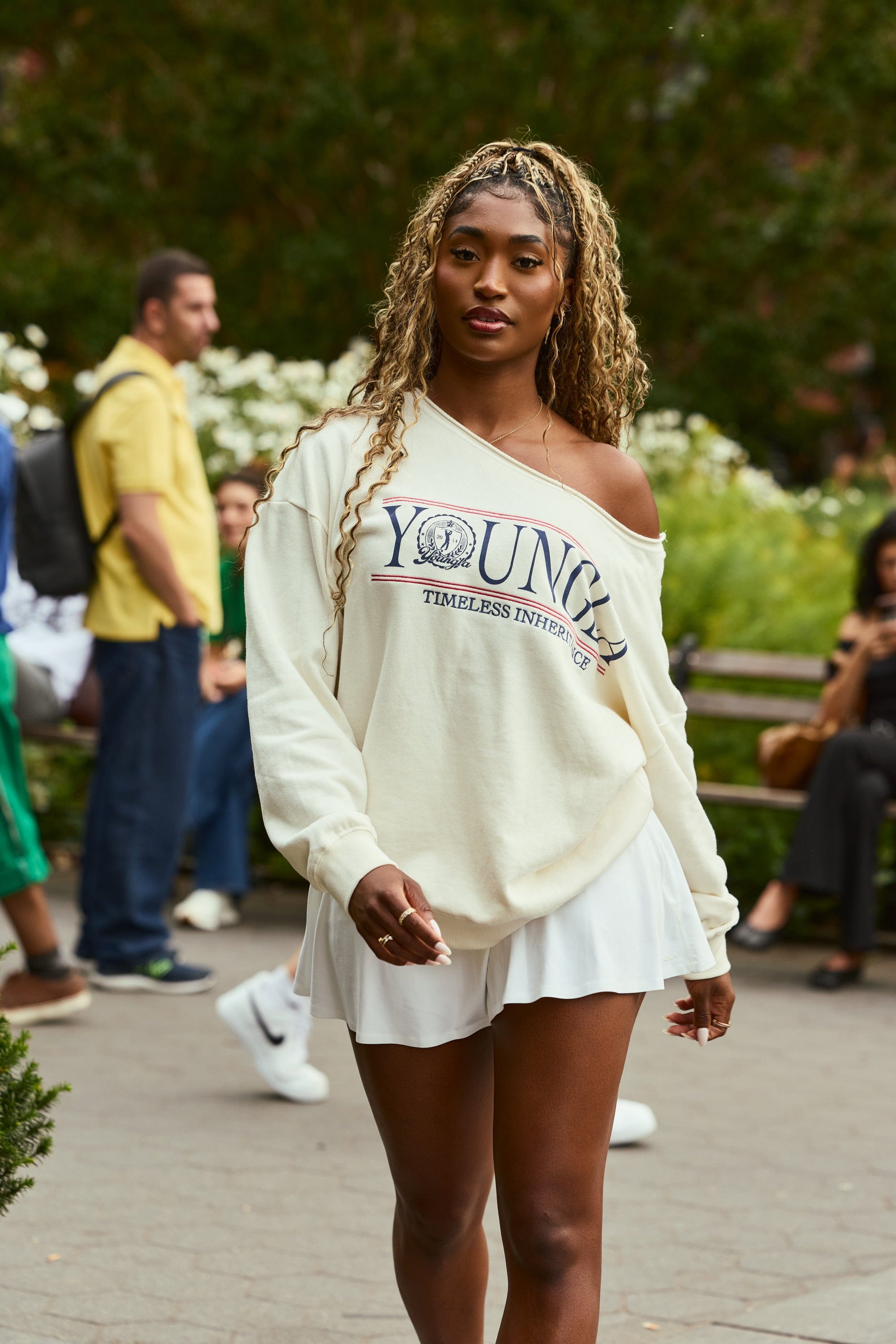 W5158 - Off-shoulder Pullover