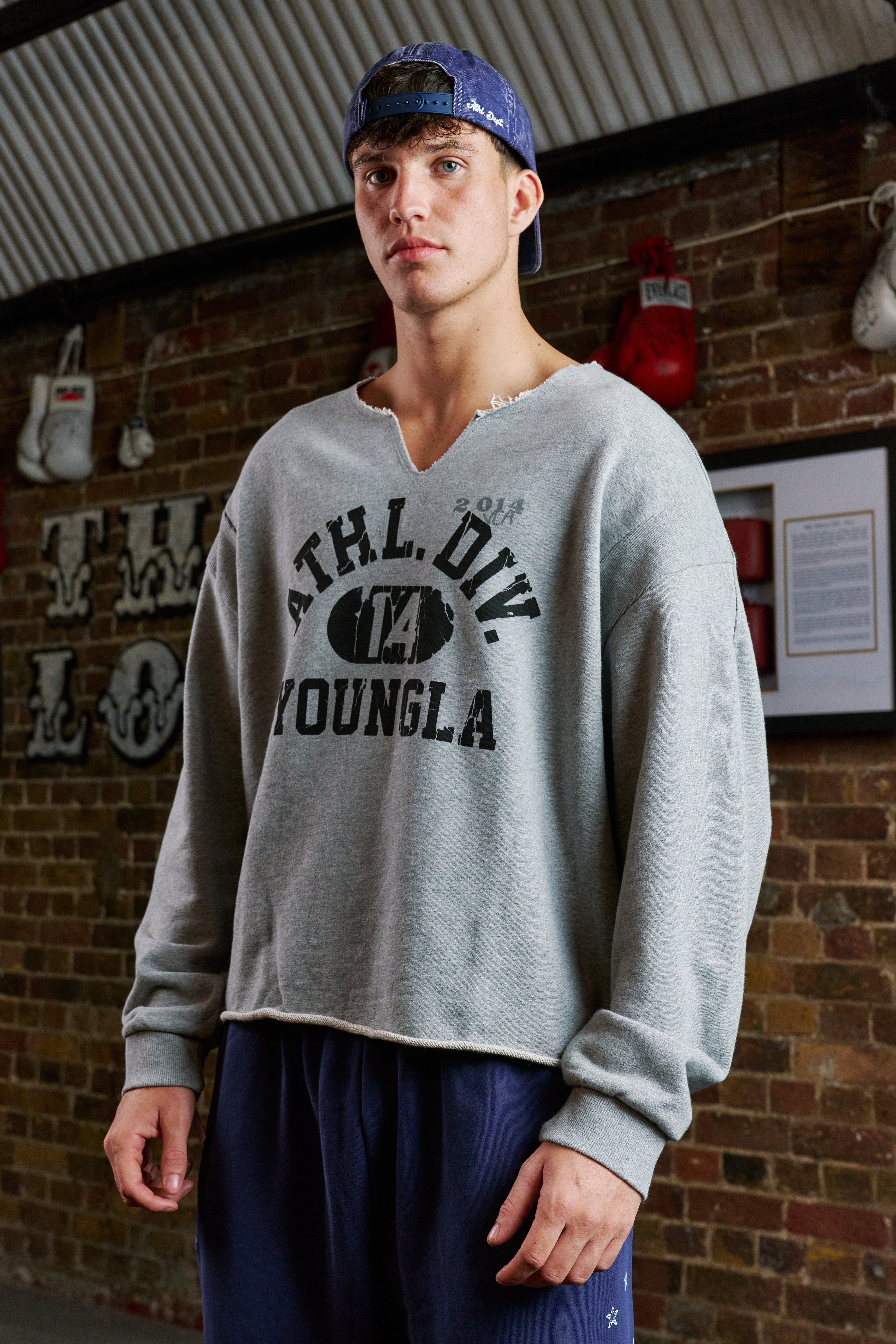 8098 - Golden Era Pump Cover Crewneck