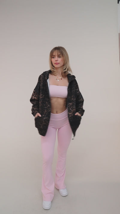 W533 Flashback Zip Hoodie  for women  with bold color blocking and an effortlessly oversized fit Video.