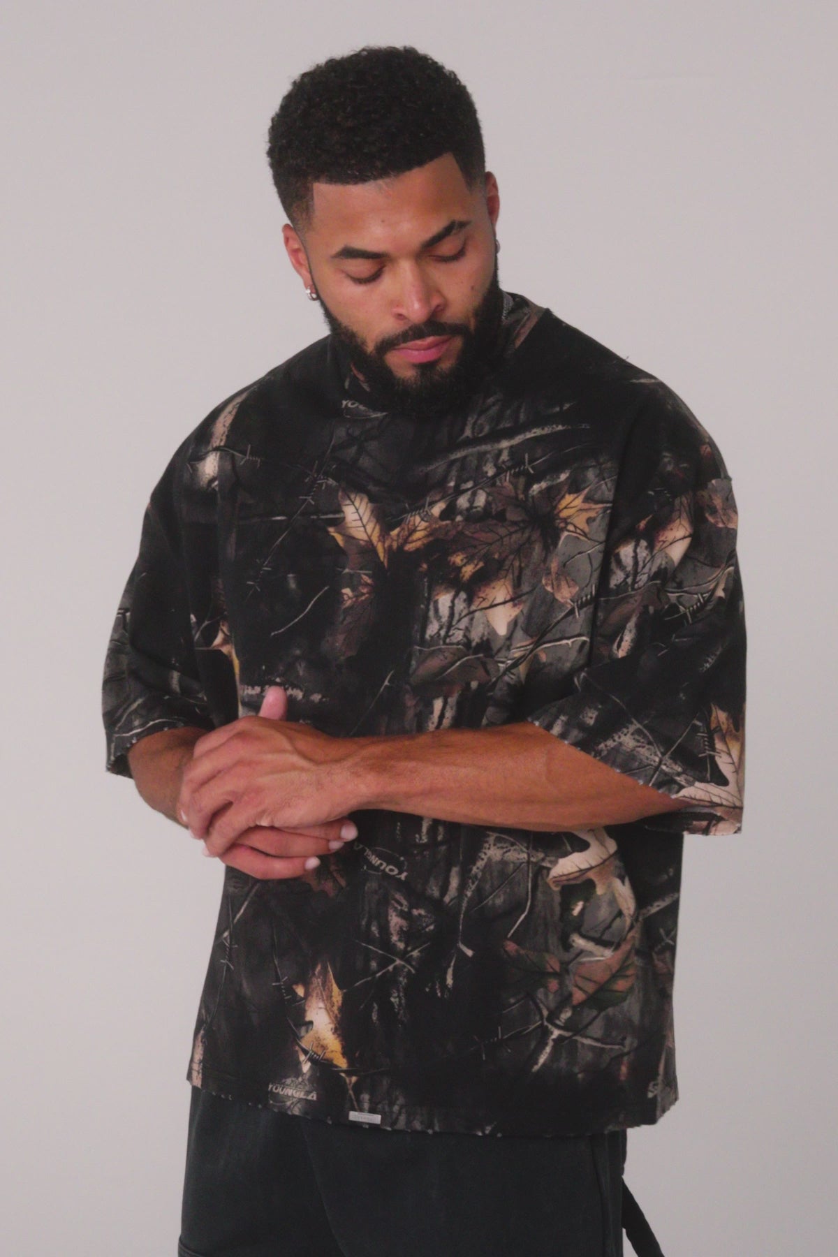 4159 - Huge Tees