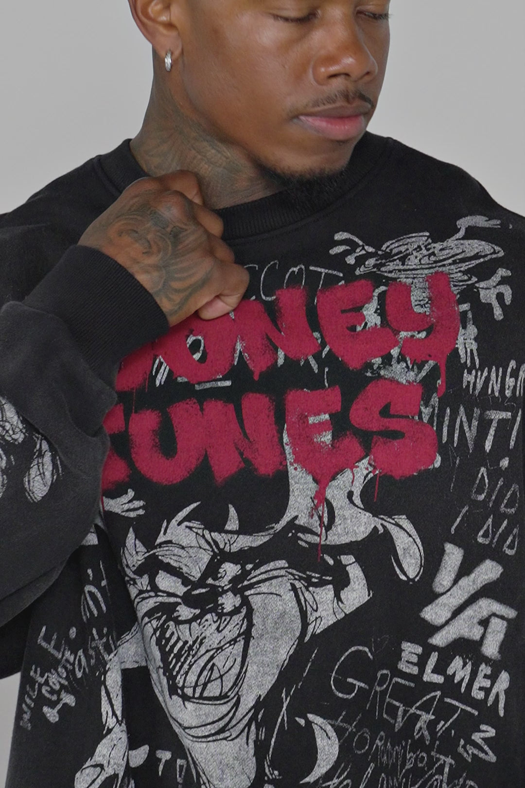 5256 - Looney Tunes Graffiti Crewnecks - July 7th